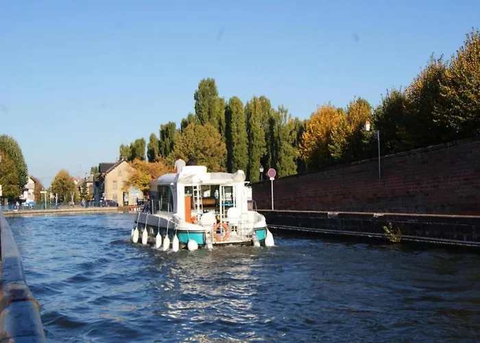 4-bedroom Alsace Retreat 度假居 *