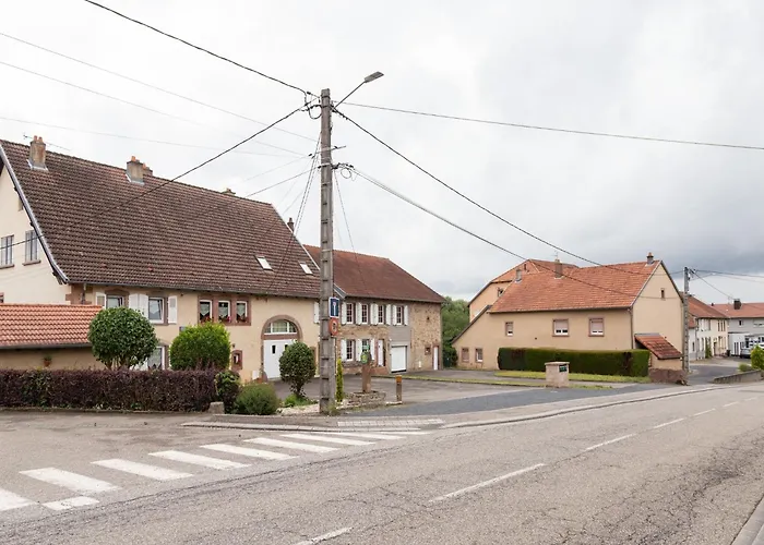 4-bedroom Alsace Retreat 度假居